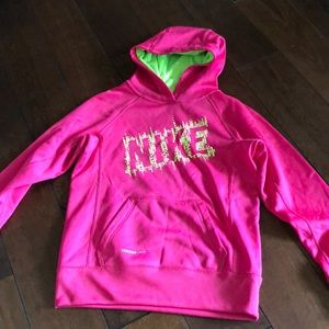 Girls Nike Thermafit sweatshirt‎